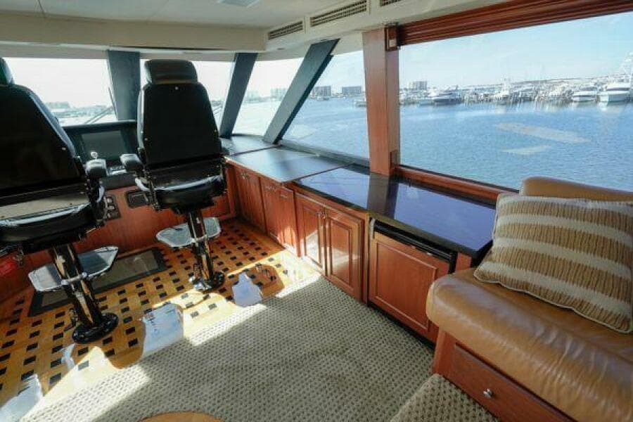 1997 Hatteras 90 - Photo 48