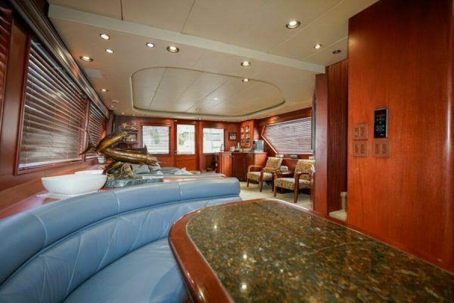 1997 Hatteras 90 - Photo 12