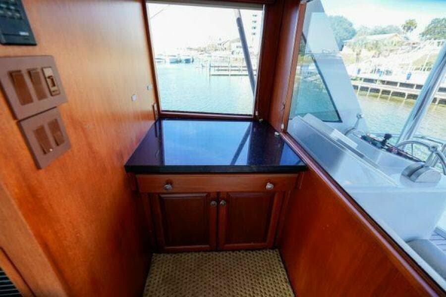 1997 Hatteras 90 - Photo 52