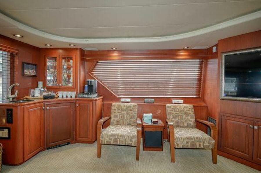 1997 Hatteras 90 - Photo 14