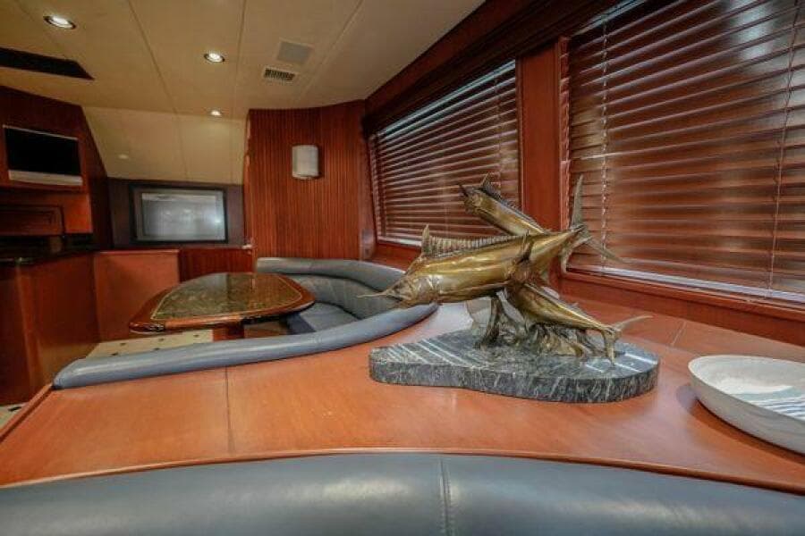 1997 Hatteras 90 - Photo 11