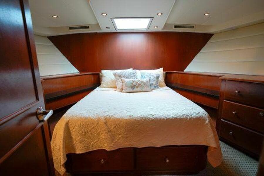 1997 Hatteras 90 - Photo 39