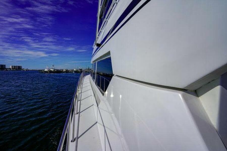1997 Hatteras 90 - Photo 87
