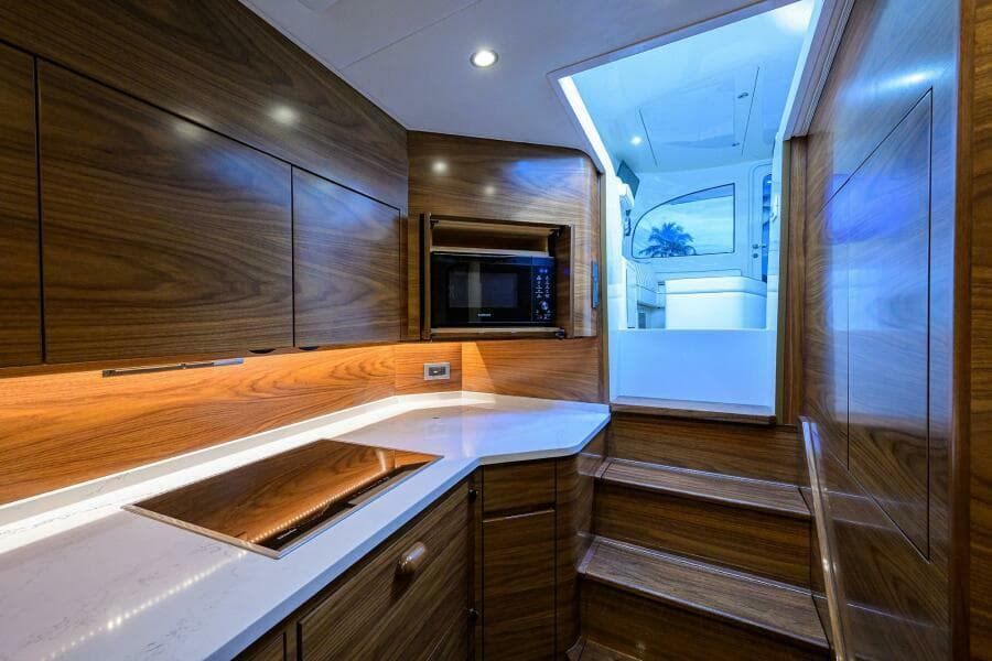 Viking 54 - TROUBLE FREE - Galley