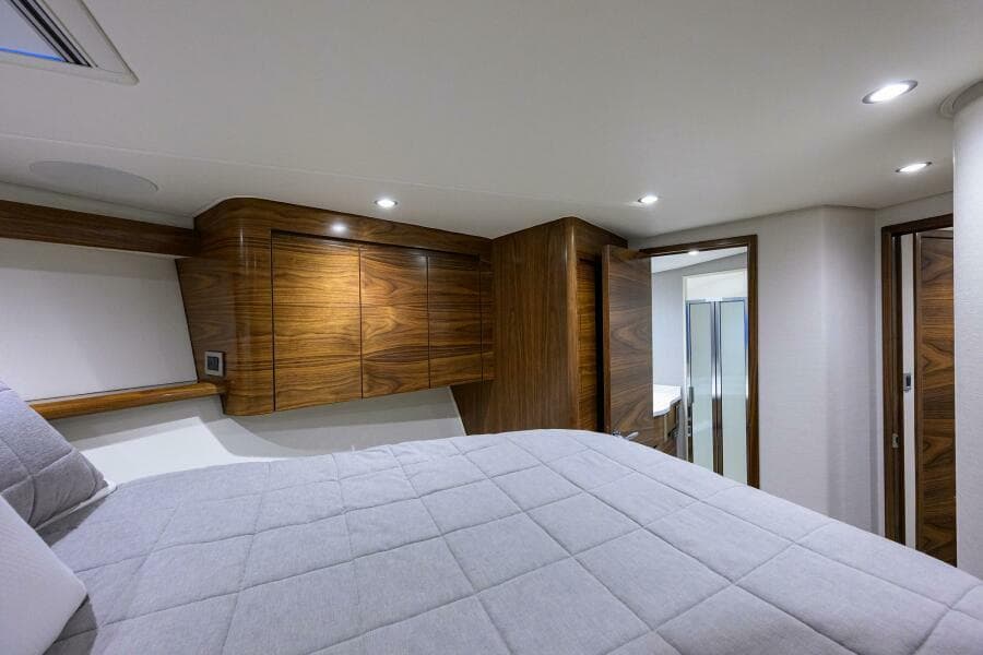 Viking 54 - TROUBLE FREE - Forward Stateroom