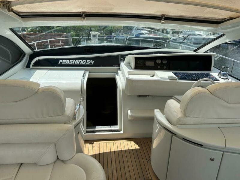 1999 Pershing 54