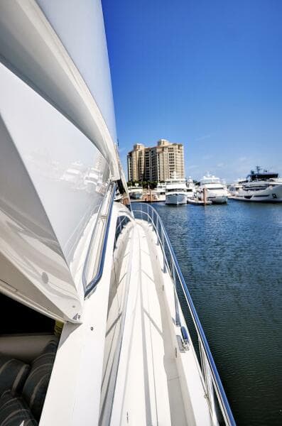 2017 Sunseeker 68 Sport Yacht