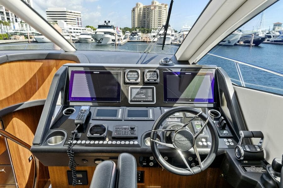 2017 Sunseeker 68 Sport Yacht