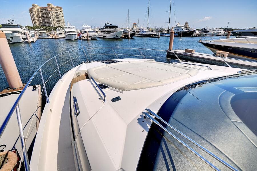 2017 Sunseeker 68 Sport Yacht