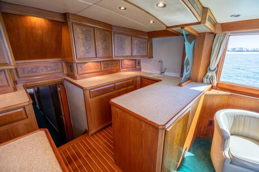 1998 Miller Marine 60 Convertible - Photo 11