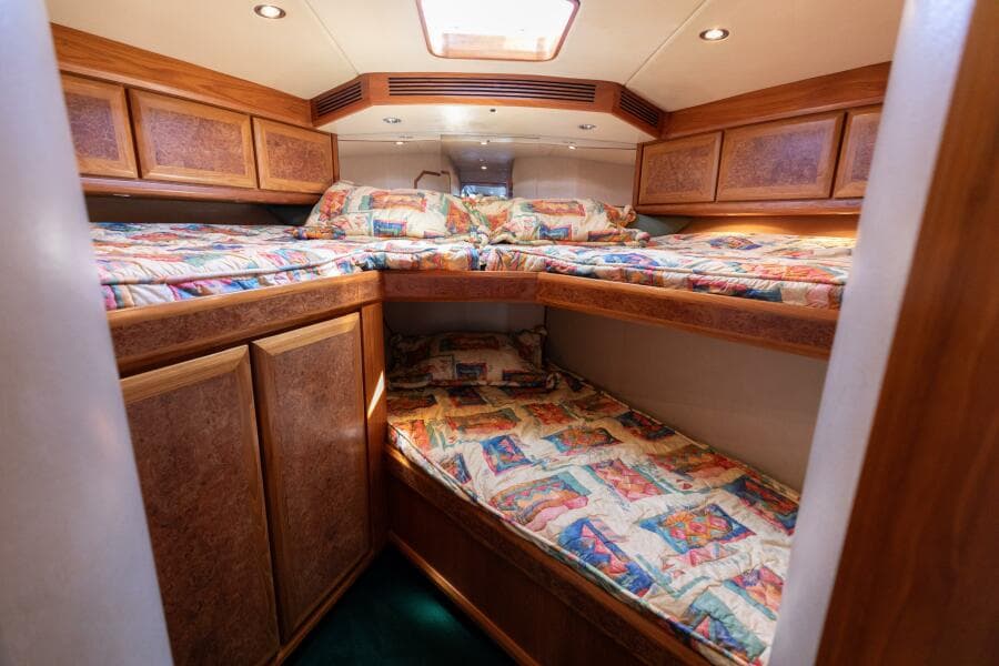 1998 Miller Marine 60 Convertible - Photo 16