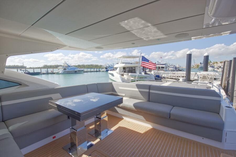 2023 Sunseeker Sport Yacht