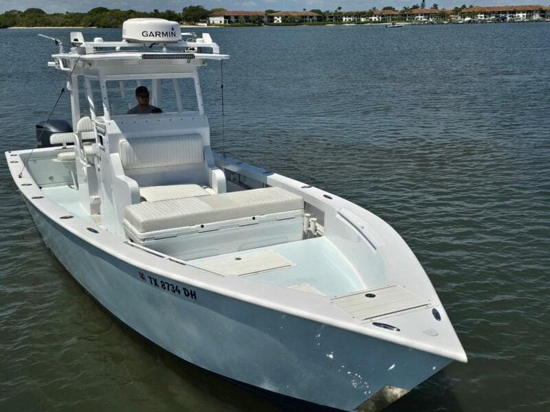 2012 Contender Custom 33 Center Console