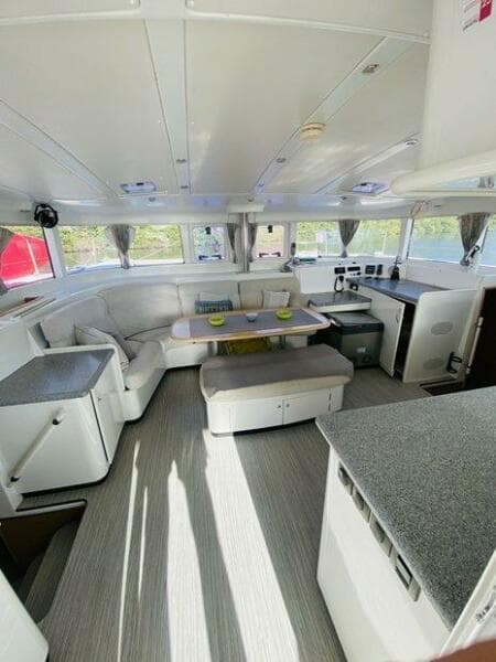 2010 Lagoon 440