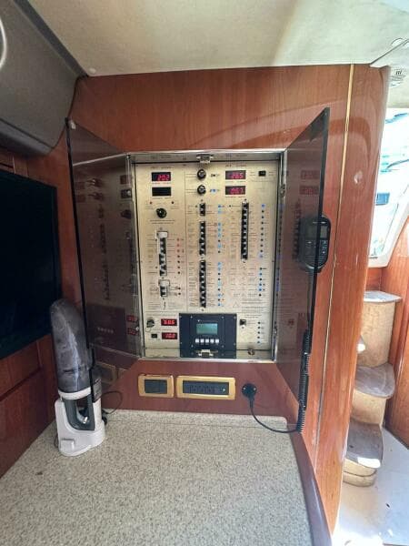 2007 Cranchi Mediterranee 50 HT