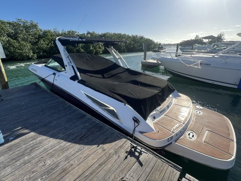 2012 Sea Ray 300 SLX