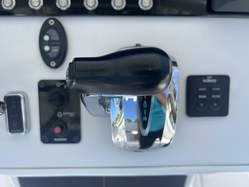 2019 Blue Wave 2800 Pure Hybrid