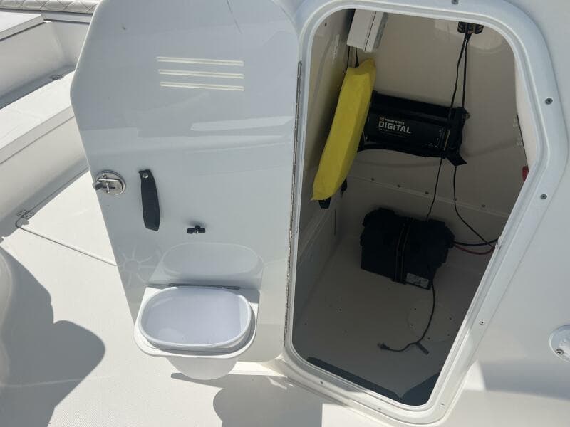 2019 Blue Wave 2800 Pure Hybrid