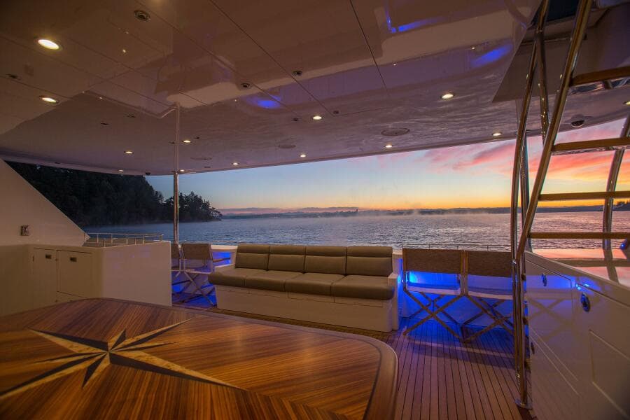 2019 115 Nordlund Expedition Yachtfisher 'Cazador' - Cockpit