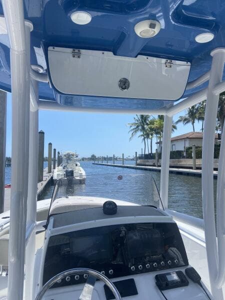 2022 Sportsman Open 232 Center Console