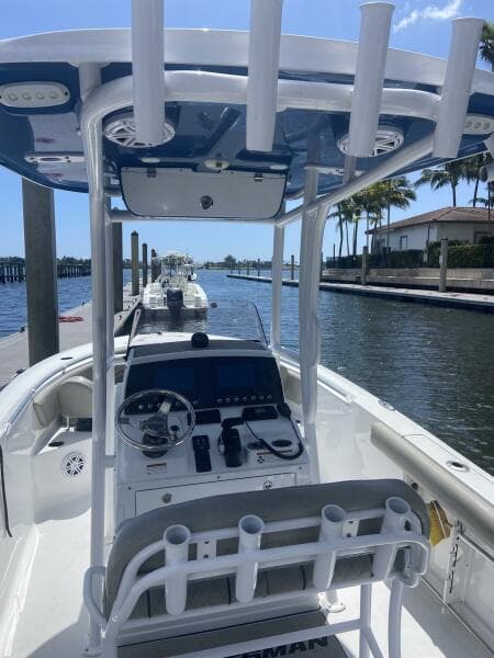 2022 Sportsman Open 232 Center Console