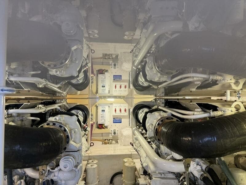 2006 45 Viking Convertible Engine Room