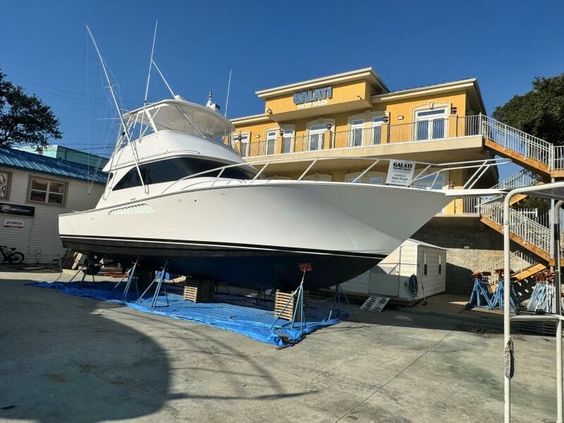 2006 45 Viking Convertible- Fresh Bottom Job