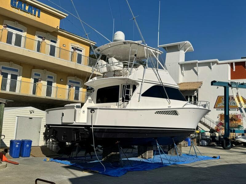 2006 45 Viking Convertible- Fresh Bottom Job