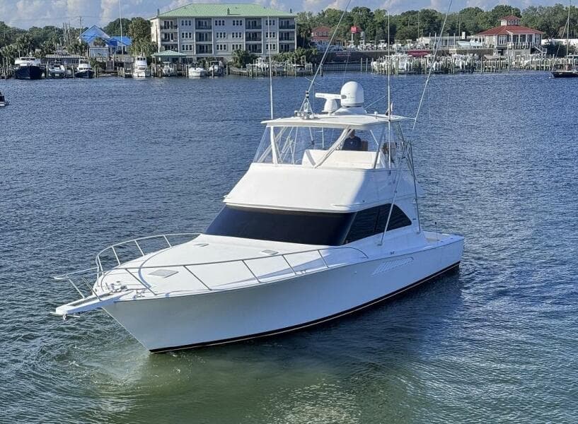 2006 45 Viking Convertible Port Bow