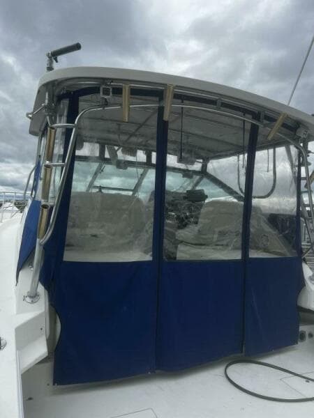 WARTHOG_Enclosed Helm