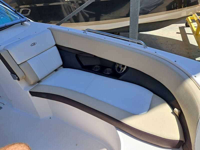 2014 Regal 2700 Bowrider