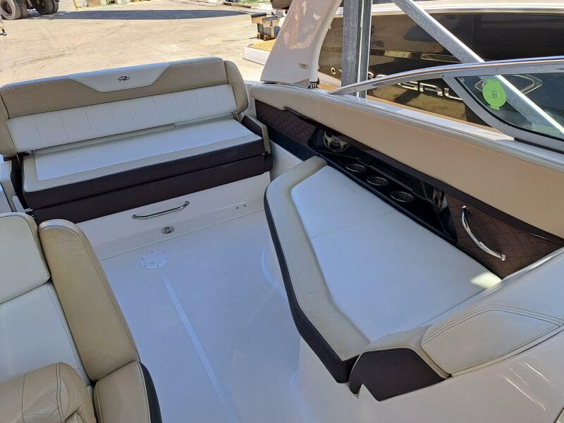 2014 Regal 2700 Bowrider