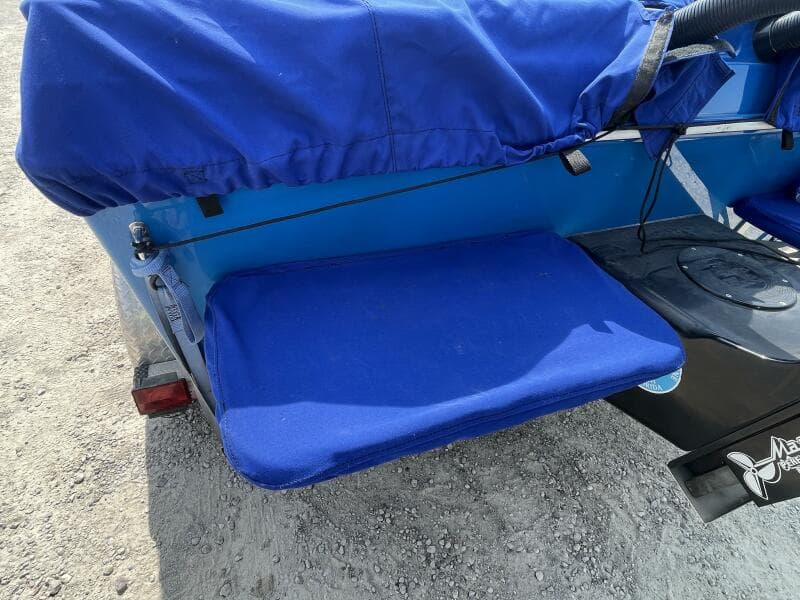 2000 Advantage 21 SR Outboard