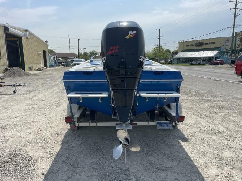 2000 Advantage 21 SR Outboard