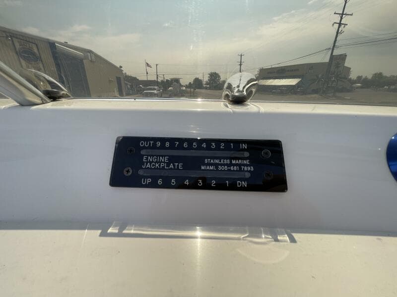 2000 Advantage 21 SR Outboard