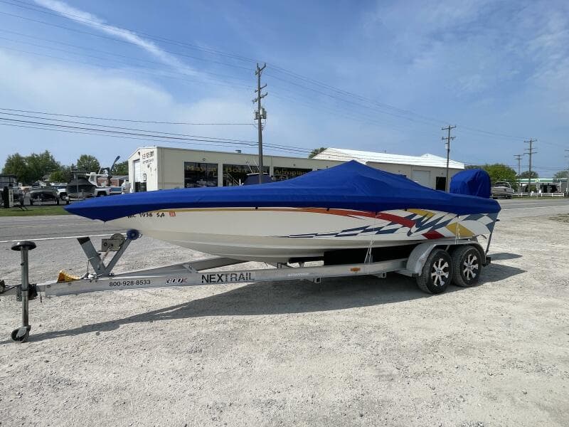 2000 Advantage 21 SR Outboard