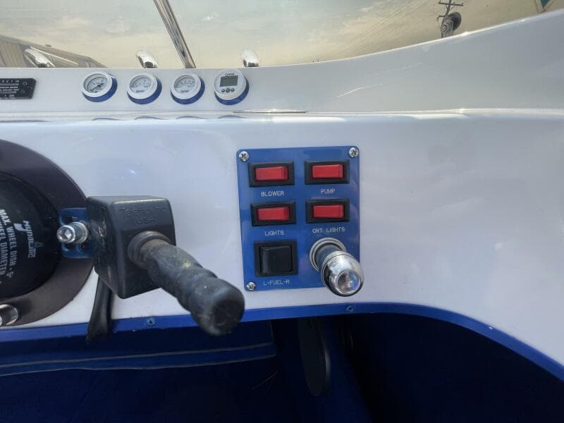 2000 Advantage 21 SR Outboard