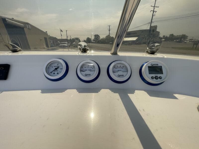 2000 Advantage 21 SR Outboard