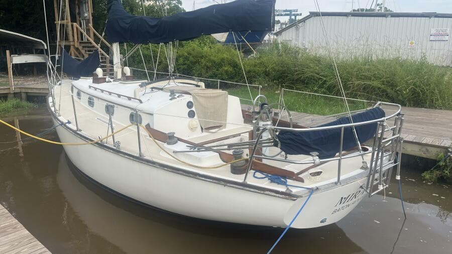 1981 Cape Dory 