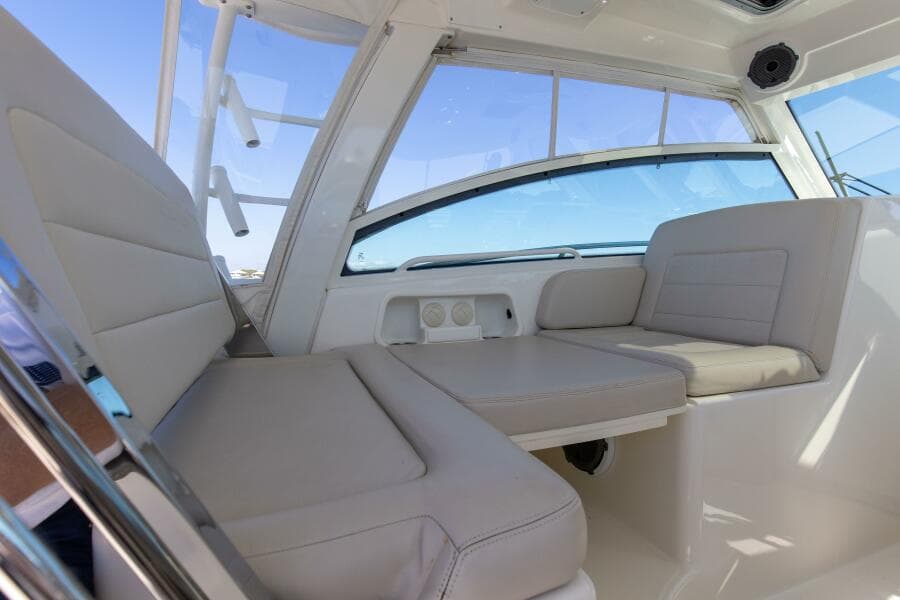 2019 Boston Whaler 345 Conquest Bridge 6