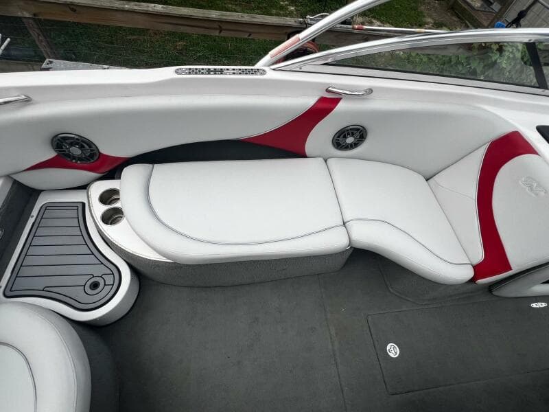 2005 Correct Craft Air Nautique 226