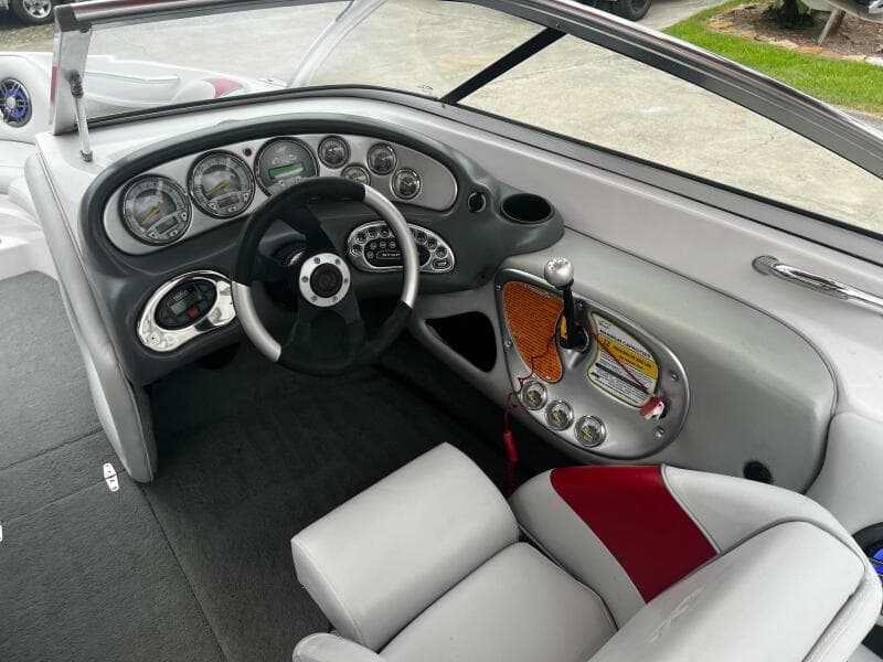 2005 Correct Craft Air Nautique 226