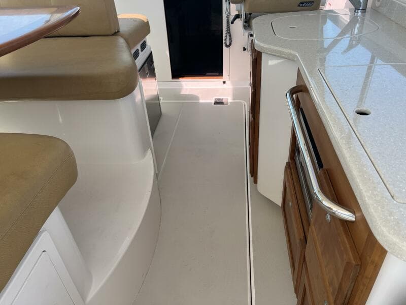 2013 Back Cove 34 - Dinette Sole