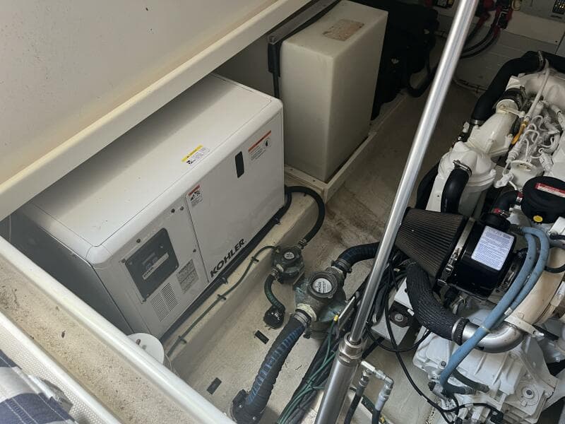 2013 Back Cove 34 - Genset