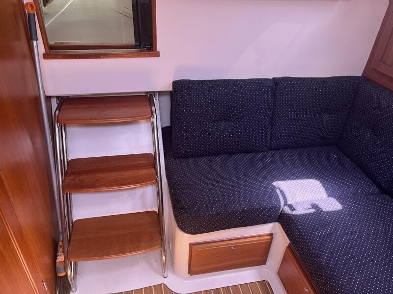 2013 Back Cove 34 - Companionway Steps