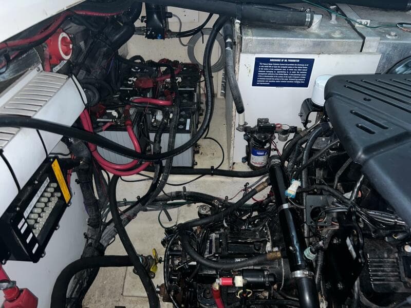 2008 Sea Ray 330 Sundancer