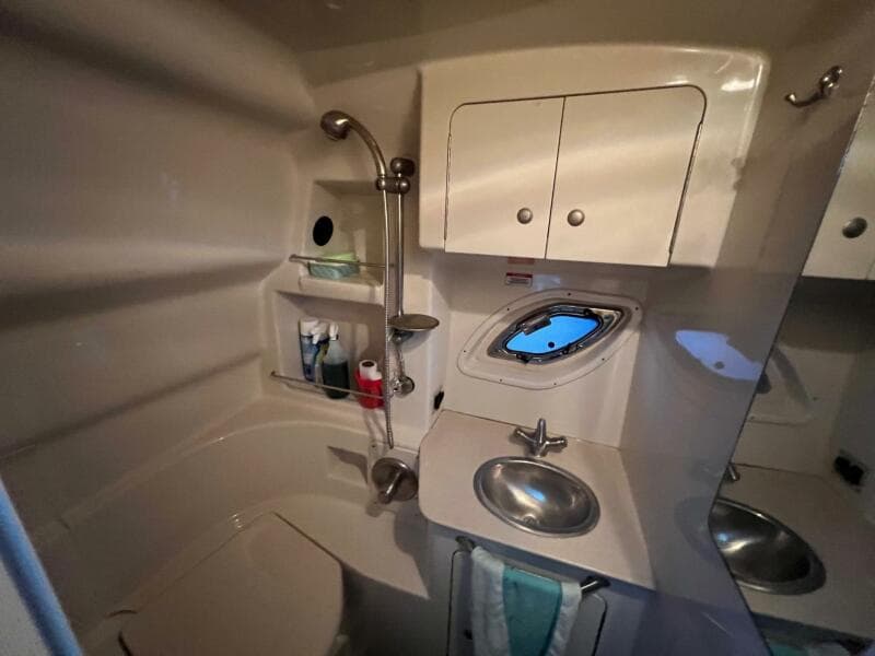 2008 Sea Ray 330 Sundancer