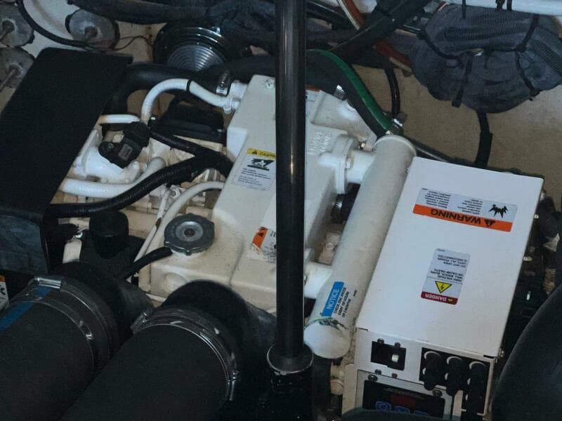 2008 Sea Ray 330 Sundancer