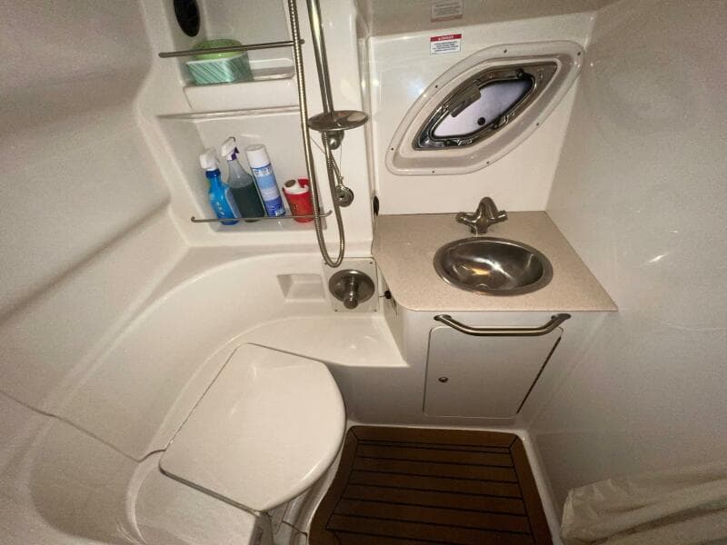 2008 Sea Ray 330 Sundancer