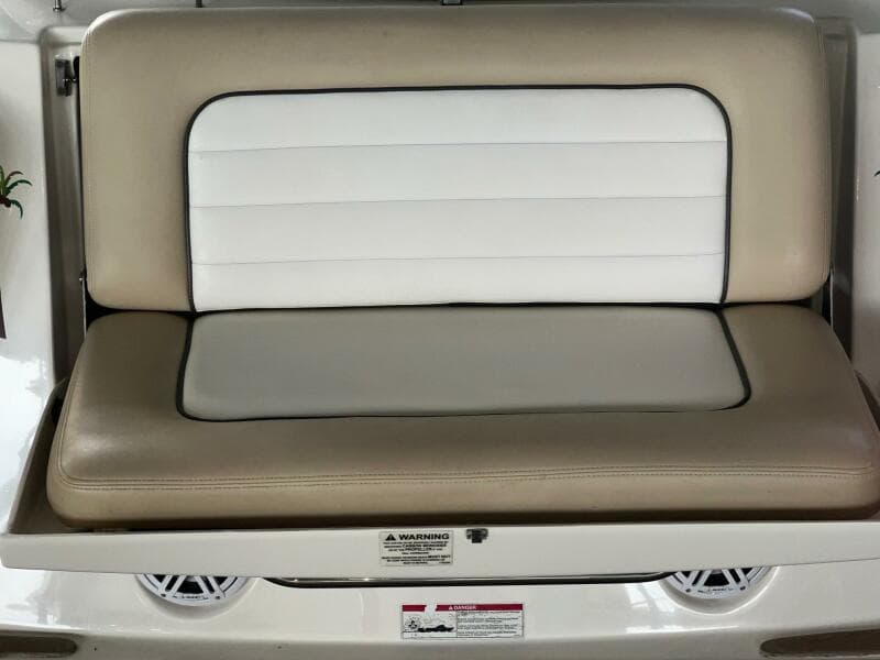 2008 Sea Ray 330 Sundancer